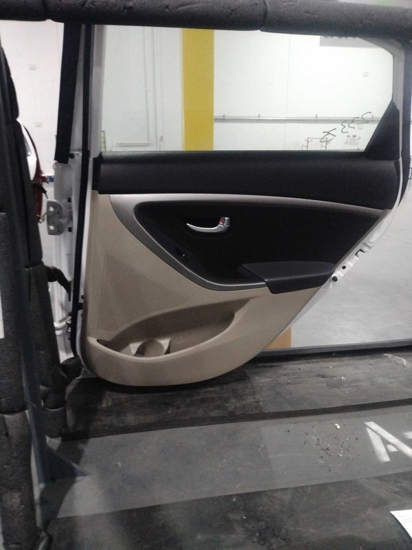 2016 Hyundai Elantra 4DR White Right Rear Door Good Condition OEM Part 426728