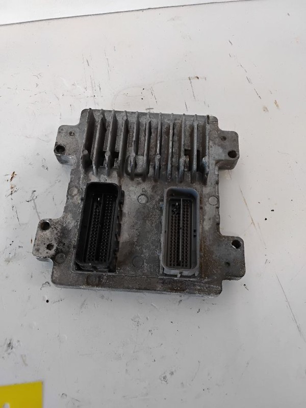 Engine ECM Electronic Control Module 2.4L Fits 07-12 MALIBU 3550224