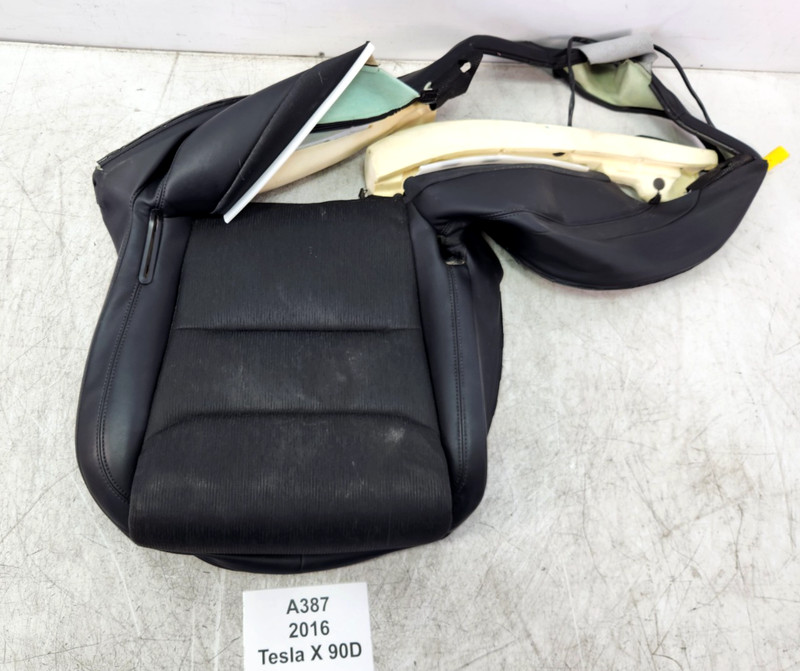 ✅ 16-20 OEM Tesla Model X Rear Right Passenger Side 2rd Row Seat Lower Cushion*