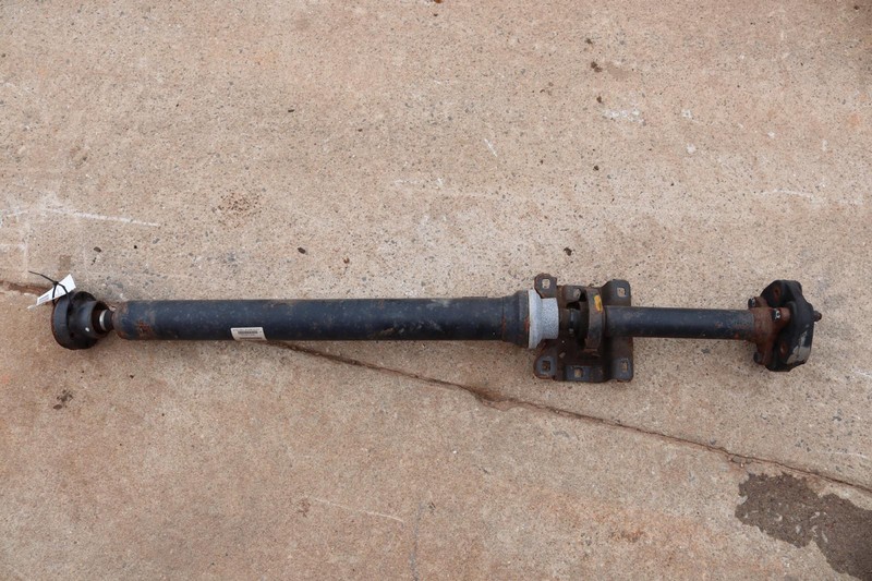2003-2010 PORSCHE CAYENNE 4.5L TURBO REAR DRIVESHAFT PROPELLER CARDAN SHAFT OEM