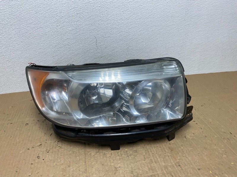 2006-2008 Subaru Forester Right Passenger Rh Headlight Halogen AC0123 DW