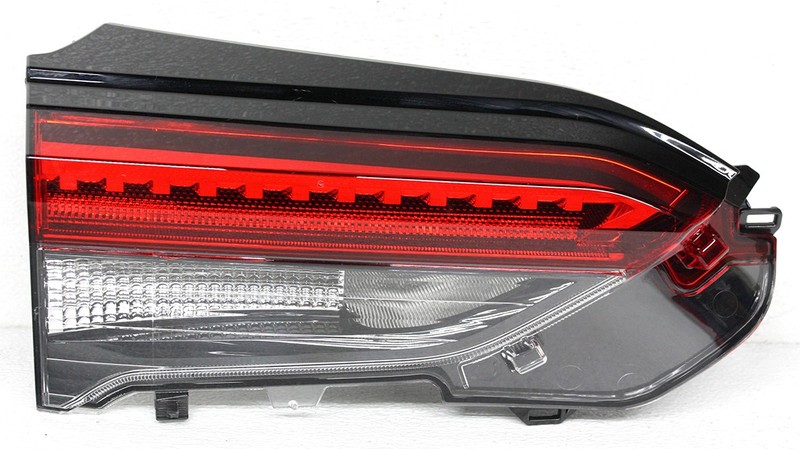 OEM Left Driver Side LED Tail Lamp For Toyota Rav4 81590-0R060 (Lens Flaw)