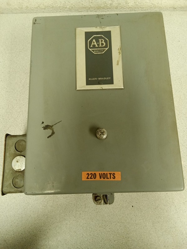 Allen-Bradley 705-BAA SER. K with 705-10B-15 Enclosure