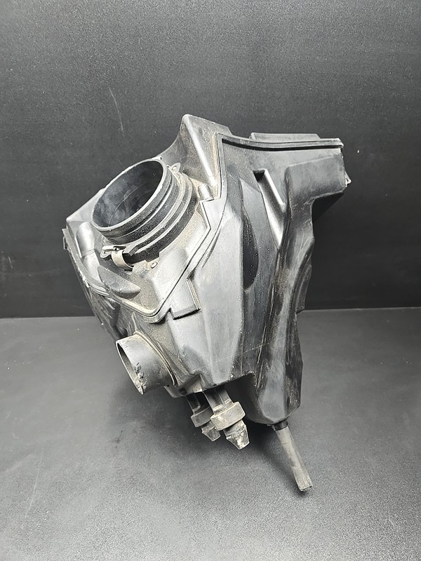 2009-2017 AUDI S4 S5 Q5 SQ5 3.0 - AIR INTAKE CLEANER FILTER BOX ASSEMBLY OEM