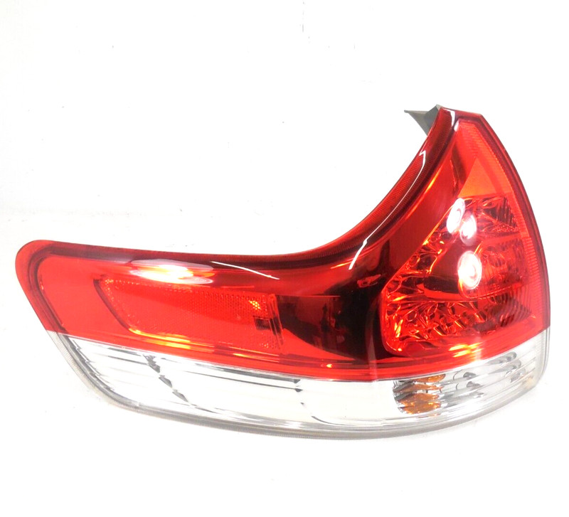 2011-2014 Toyota Sienna Quarter Panel Mounted Tail Light Lamp Driver Left OEM