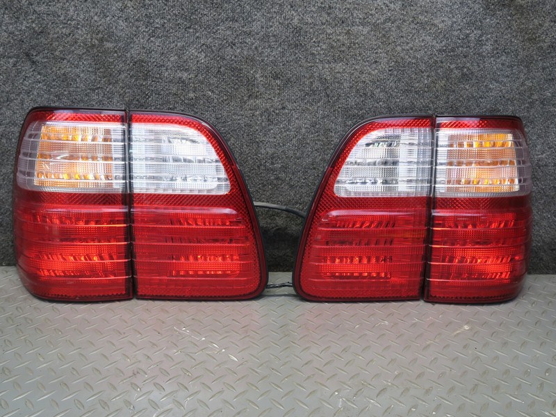 2005-2007 LEXUS UZJ100L LX470 REAR INNER & OUTER TAIL LIGHT LAMP SET OF 4