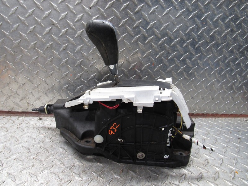 2008 CHRYSLER 300 Automatic Floor Gear Selector Shifter