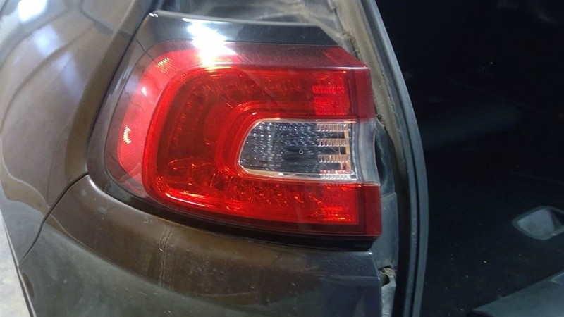 Driver Tail Light Quarter Panel Mounted LED Fits 14-18 CHEROKEE 3440852