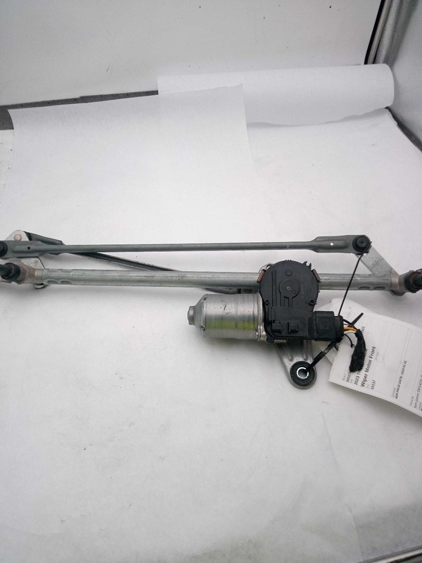 2023 Chevrolet Trailblazer Wiper Motor OEM 42709501, 41K Miles, White