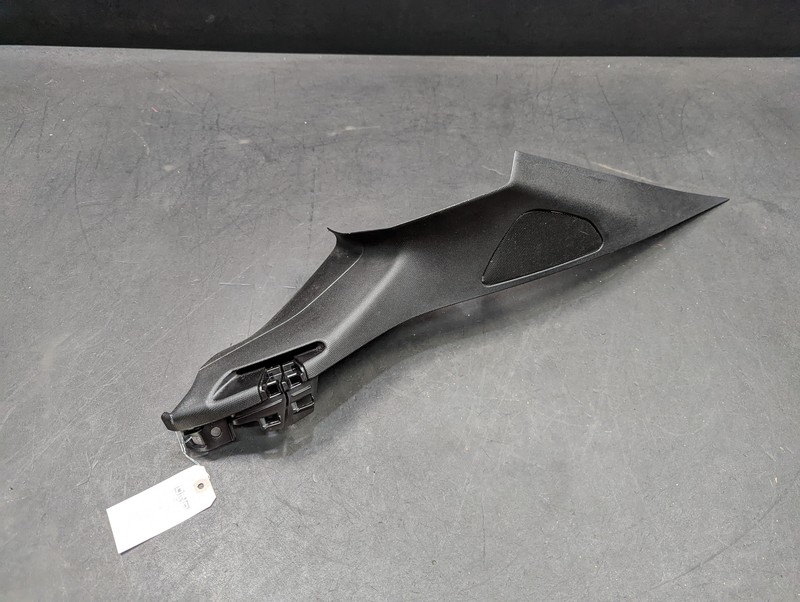 Rear Right D Pillar Trim Panel 2018 BMW X6 51437324928 2015 2016 2017 2019