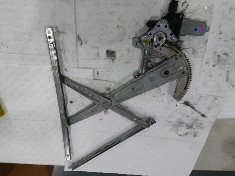 2015 Honda Odyssey Blue Rear Left Window Regulator OEM 437493 Used 80K Miles