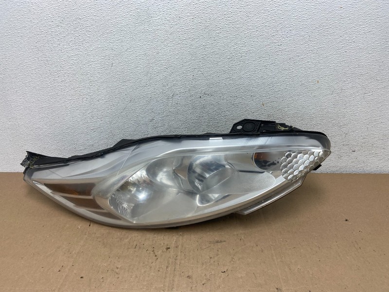 2011 2012 2013 Ford Fiesta Right Passenger RH Halogen Headlight Oem AE6026 DW