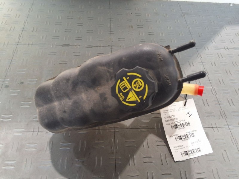 Coolant Reservoir Fits 15-20 ESCALADE 3505076
