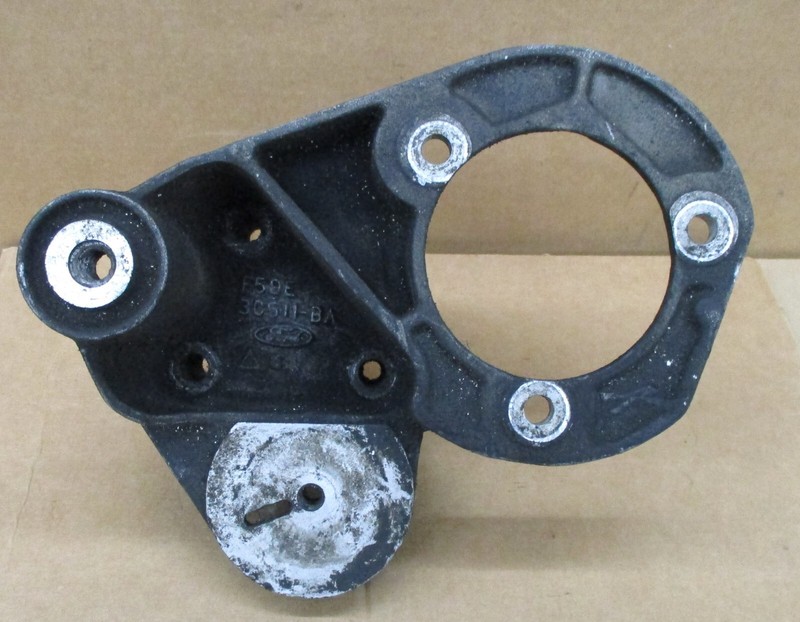 1988-1994 OEM FORD AEROSTAR POWER STEERING PUMP BRACKET F59E-3C511-BA