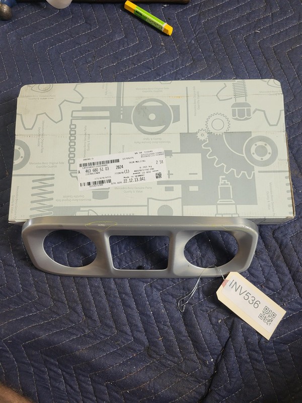 Used Oem Mercedes-Benz Dashboard Center A/C Heater Vent Bezel Cover for G63 2017