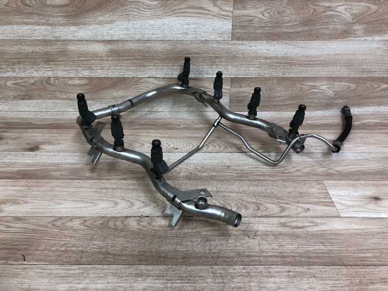 BMW E38 E39 E53 X5 740 540 OEM FRONT ENGINE MOTOR FUEL INJECTOR RAIL SET 4.4L