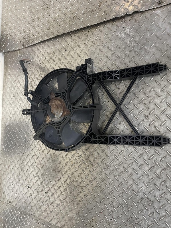 2007-2015 Nissan Xterra Engine Cooling Fan Assembly Tested Oem
