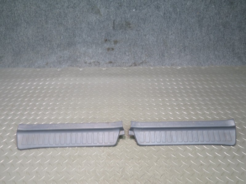 1991-1997 TOYOTA LAND CRUISER FJ80 REAR LEFT & RIGHT DOOR SILL PLATE TRIM SET