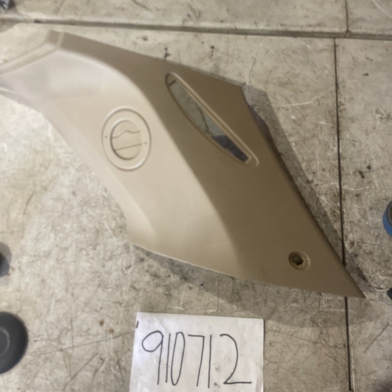 07-09 CADILLAC SRX RH PASSENGER SIDE PILLAR COVER TRIMOEM