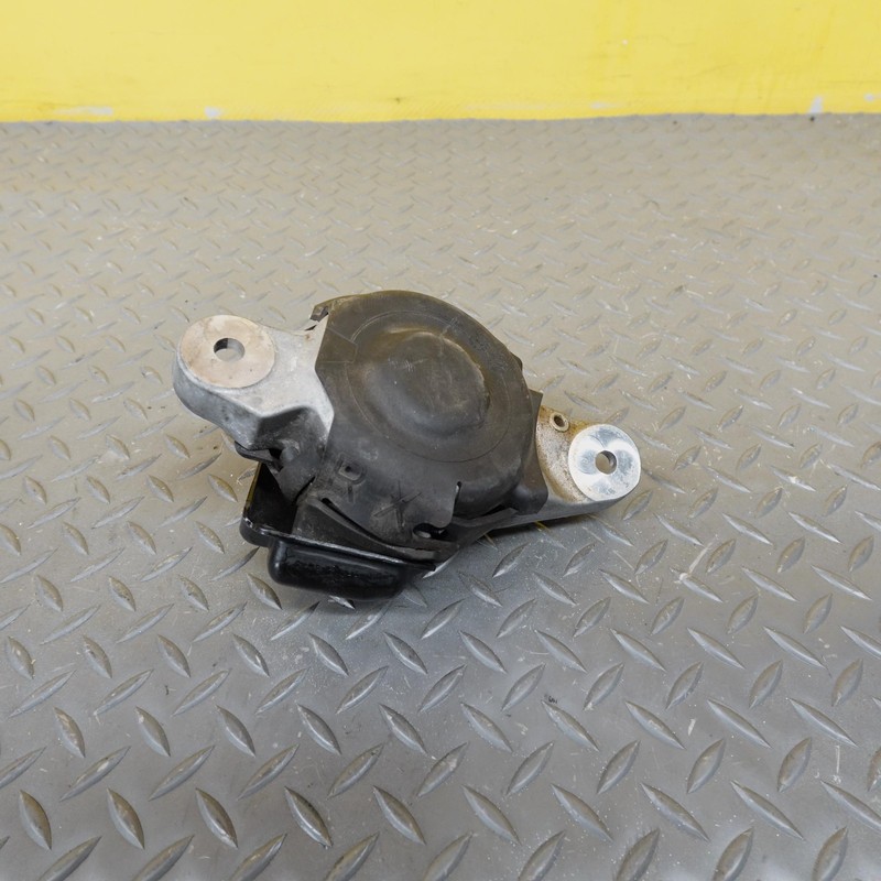 2019-2024 SUBARU ASCENT FRONT RIGHT SIDE ENGINE MOTOR MOUNT BRACKET OEM