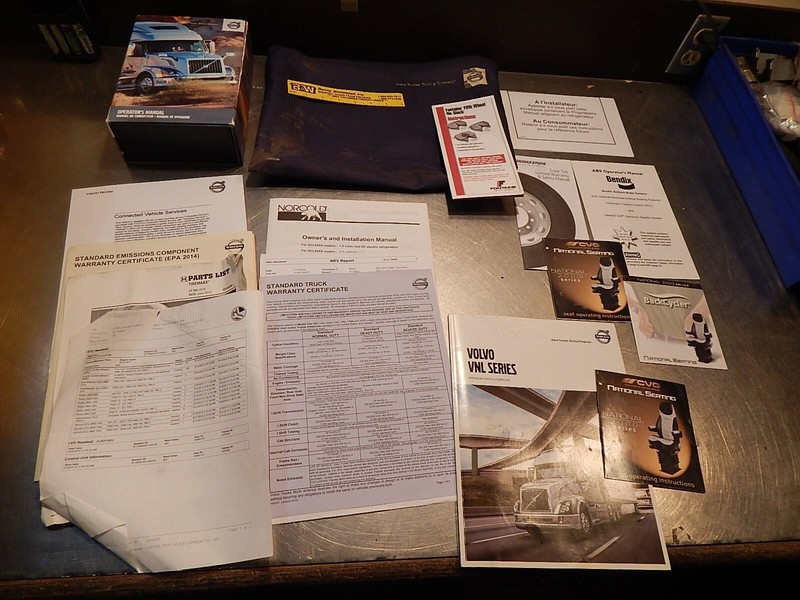 Volvo Trucks Driving Success Operator's Manual Kit "B" *FREE SHIPPING*