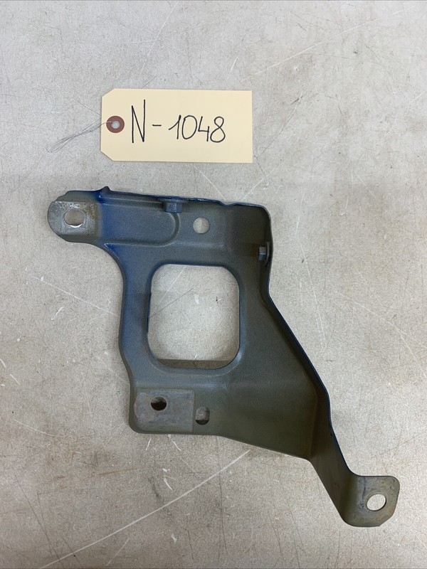 ⚡️17-21 Tesla Model 3 Front left fender support bracket 1086017-00-D 1048 B75