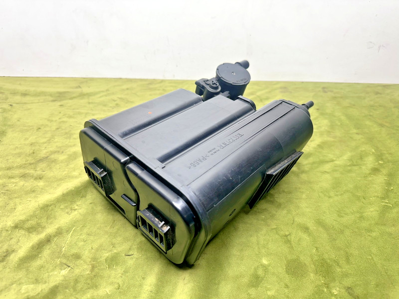 06-10 Saturn Sky Pontiac Solstice Fuel Evaporator Charcoal Canister OEM 69K Mile
