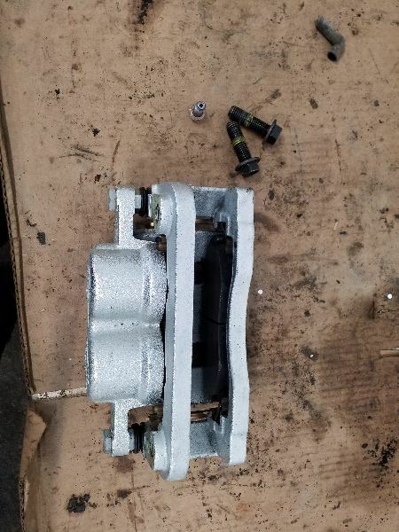 ESCALADE2019 Caliper 208652