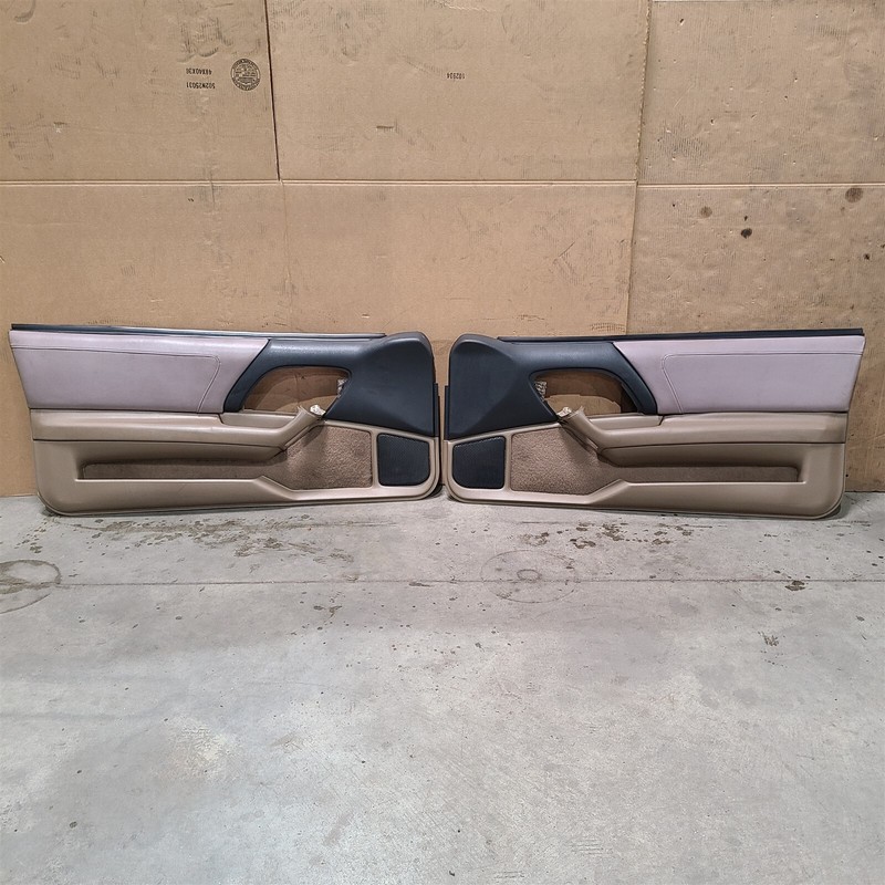 93-96 Camaro Z28 Door Panels Driver Passenger Lh Rh Set Pair Oem Aa7335