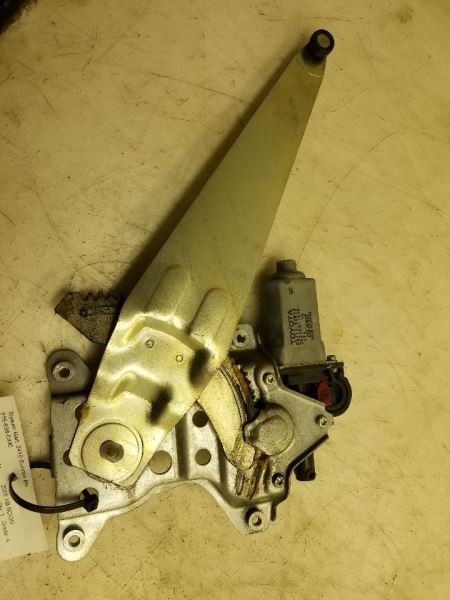 04-06 SCION XB DRIVER SIDE REAR LEFT WINDOW REGULATOR