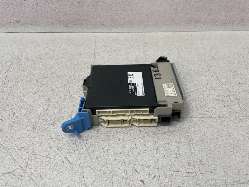 15 16 17 18 Lexus RC350 MPX Multiplex Network Body Control Module Unit 1363 OEM