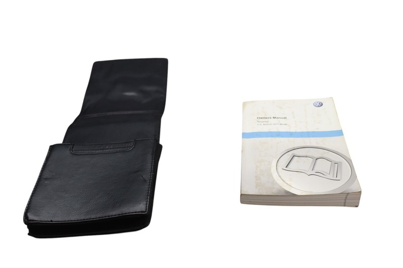 2012 Volkswagen VW Touareg Owner Manual Guide Book W/ Case Cover Oem
