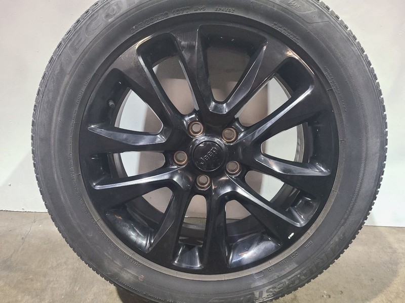 Wheel Wk Body VIN E Or F 6th Digit 20x8 Black Fits 17-22 GRAND CHEROKEE 588081