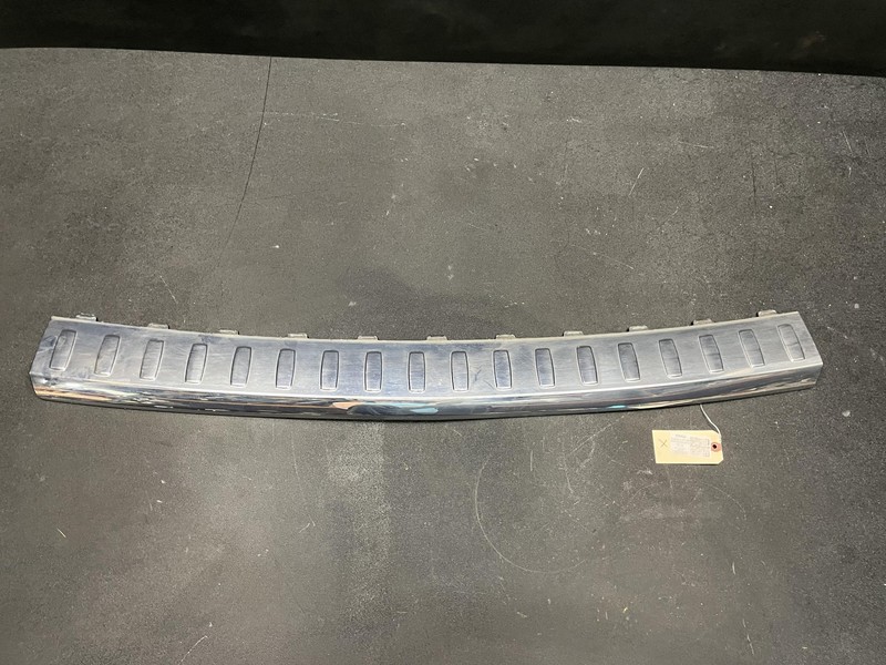 Rear Bumper Step Pad Cover 2018 Mercedes GLS 550 1668840190 2017 2019 X