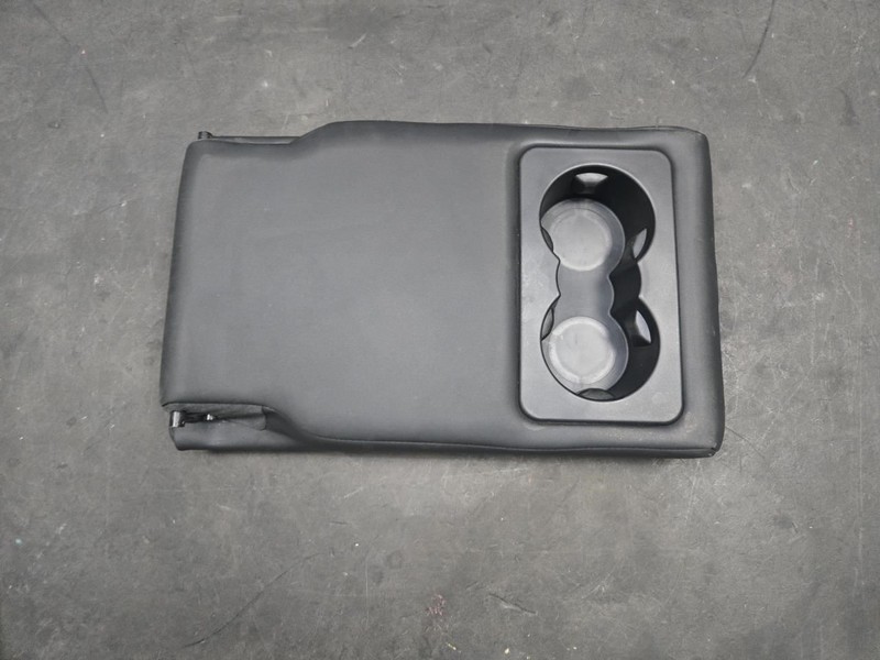 Rear Seat Center Armrest 2018 Land Rover Range Rover Velar 2019 2020