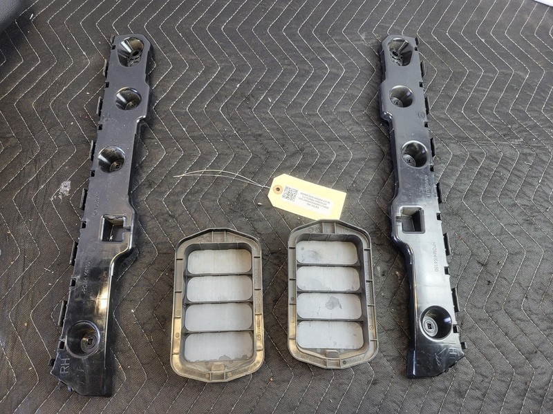 2024-2025 Mazda CX-90 Rear Bumper Brackets Quarter Pressure Vents OEM KBB3-5192
