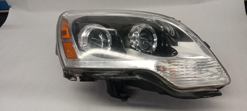 08-'12 GMC ACADIA Right passenger headlight Headlamp OEM Grade B