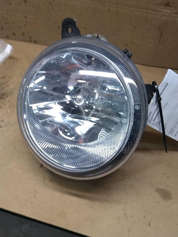 2016 Jeep Patriot Left Headlight Assembly Black OEM 5405 Used 120K Miles