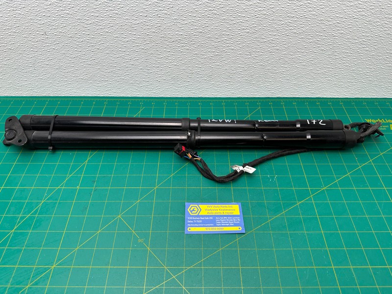 11-17 Volkswagen Touareg REAR TRUNK LIFT CYLINDER SUPPORT STRUT SHOCK SET OEM