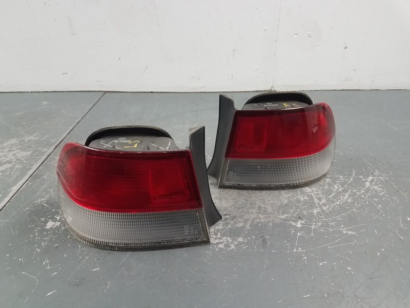 2000 99 00 Honda Civic Si EM1 Tail Light Set #2486 X2