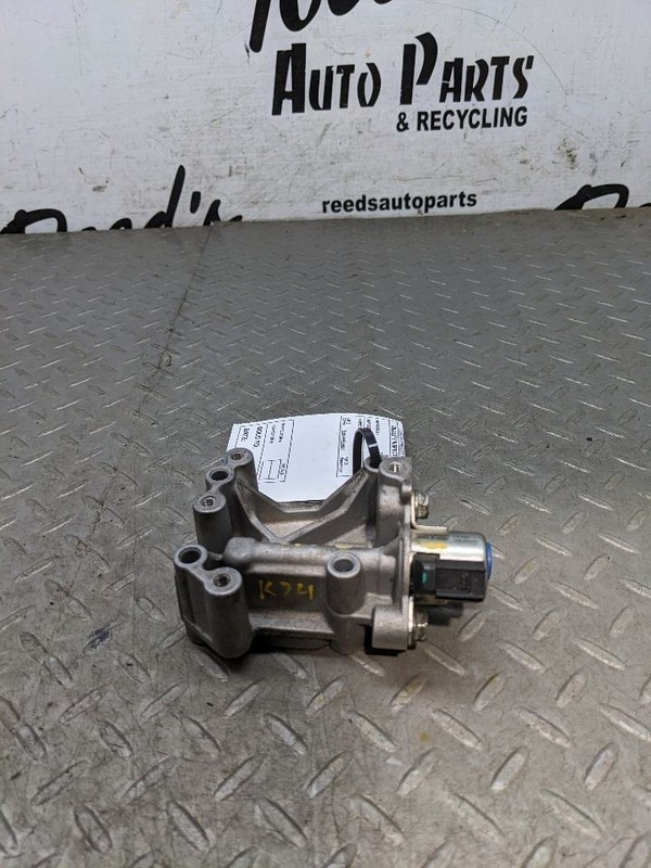 Genuine Variable Valve Timing VVT Solenoid #15811R40A01 for Honda Accord 1181161