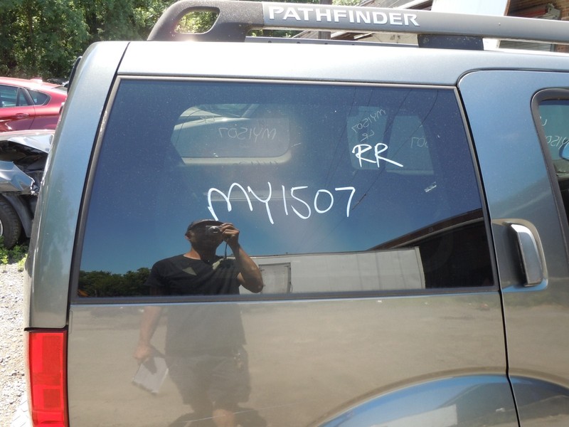 2005-2012 Nissan Pathfinder Rear Quarter Window Glass Pass Right From 10/05 OEM
