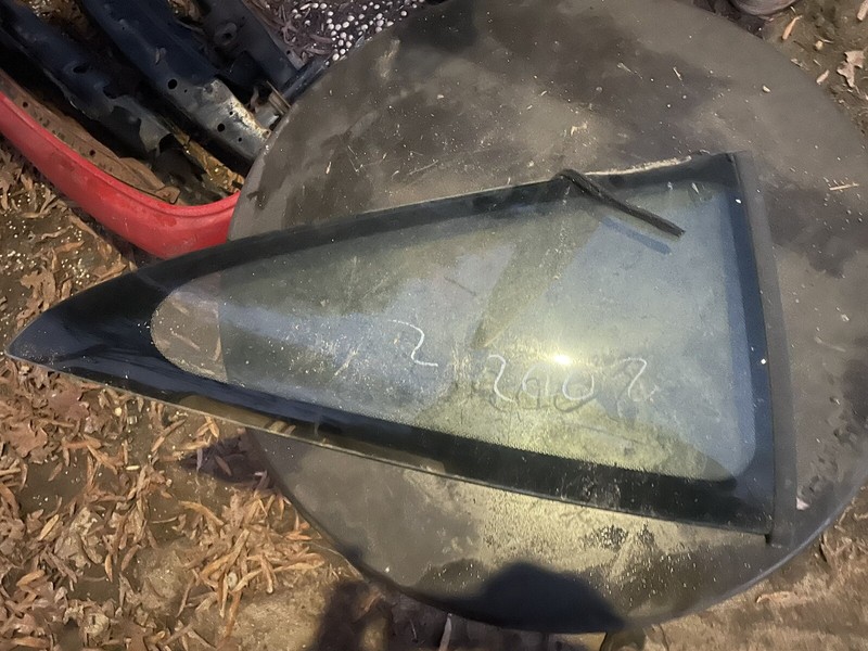 90-94 Eclipse Talon Laser LH Driver Side Quarter Window Glass