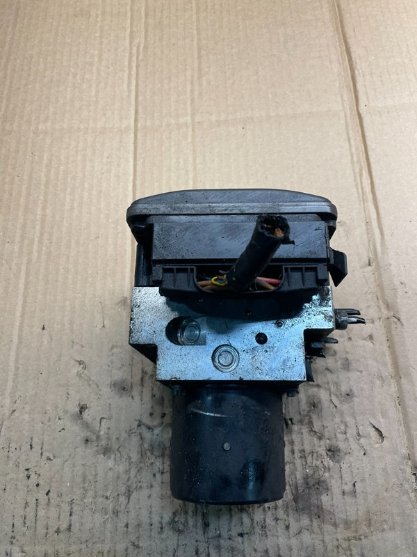 2007 to 2013 BMW X5 E70 ABS Anti-Lock Brake Pump Module OEM x1021 DG