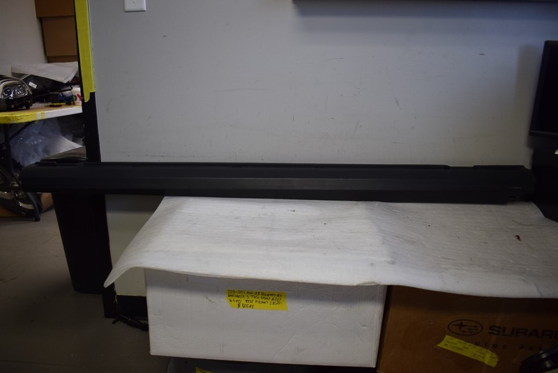 2011-2015 RANGE ROVER EVOQUE LEFT SIDE COVER SILL FACTORY OEM