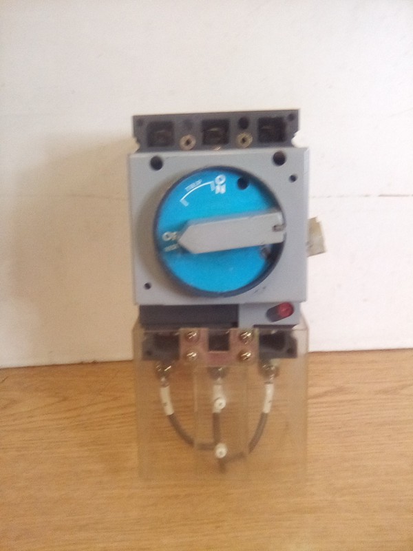 Fuji BU3FHC-060L 60AMP 3 Pole Industrial Circuit Breaker W/BUONFH