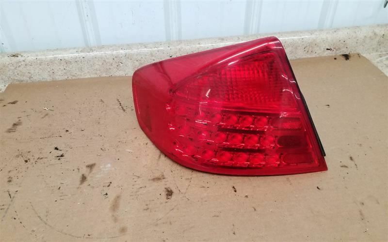 Driver Tail Light 4 Door Sedan Fits 03-04 INFINITI G35 219275