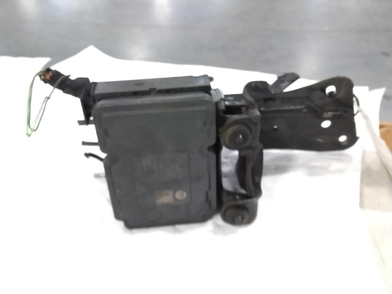 2012 Volkswagen Passat ABS Pump & Motor Assembly OEM 1K0614517DD 147K Miles