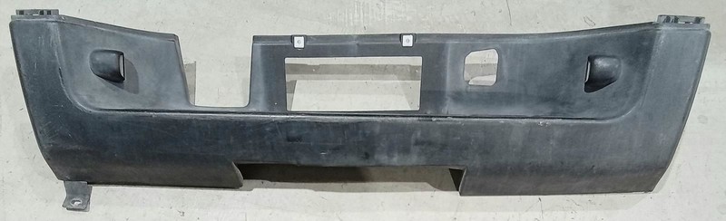 2007-2014 Silverado Sierra 3500 Rear Bumper Center Step Pad No Park RH 15284310