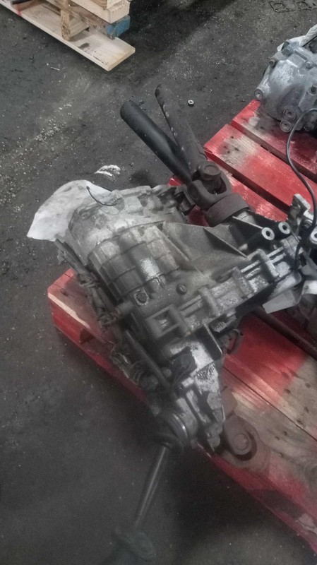 2002 Chevrolet Tracker Transfer Case Assembly OEM 240K Miles 4WD Blue